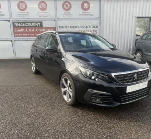PEUGEOT 308 SW Allure 1.5 BlueHDi 130cv + Toit panoramique + Attelage + JA17