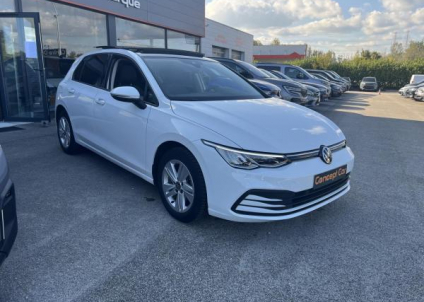 VOLKSWAGEN GOLF Life Plus 1.0 TSI 110cv + Toit ouvrant électrique + Vitres arrière surteintées