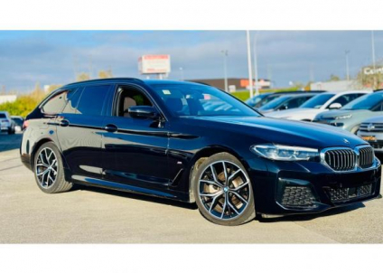 BMW SERIE 5 TOURING M-Sport 520d 190cv + Toit ouvrant panoramique + Driving Assistant + ACC avec Stop&Go