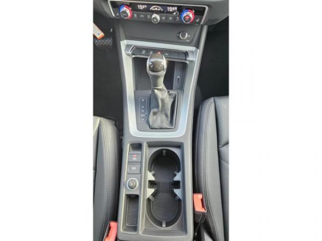 AUDI Q3 35 TDI 150cv S-tronic + Sellerie Cuir + Sieges AV Chauff + Virtual Cockpit + Hayon Elec + RS