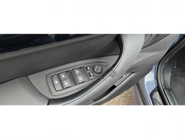 BMW X1 Lounge sDrive 18dA BVA 150cv + Toit Ouvrant + Camera de recul + Sellerie Cuir + Harman Kardon
