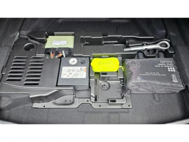 MERCEDES CLASSE A BERLINE Business Line180D BV 8G-DCT + CAMERA DE RECUL + CARPLAY