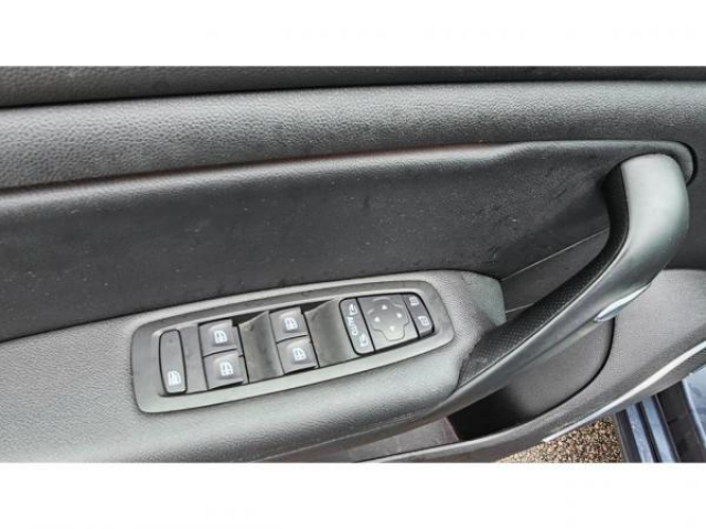 RENAULT Megane Estate Intens 1.5 BluedCi 115cv EDC + Bose + Toit pano + Attelage + Camera + Affichage tête haute