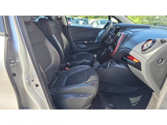 RENAULT CAPTUR Xmod TCe 90cv + Extended Grip + Sièges avant chauffants + Roue de Secours