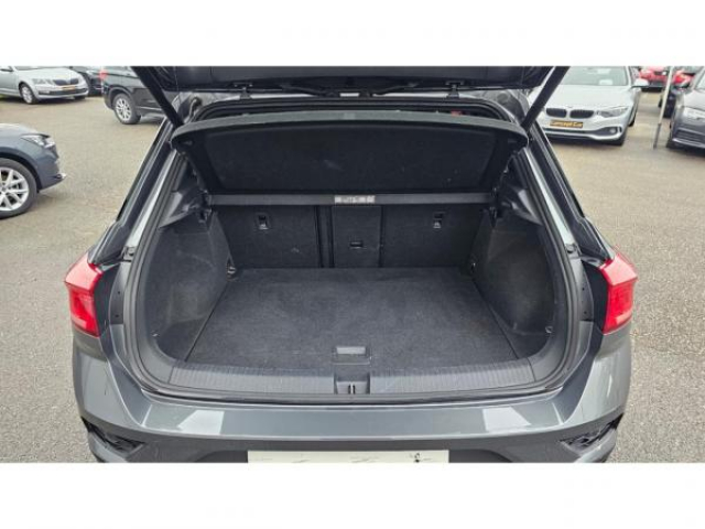 VOLKSWAGEN T-ROC STYLE 2.0 TDI 150cv DSG7 Black Style + Attelage + Camera de recul + Hayon elec + Navigation + JA18
