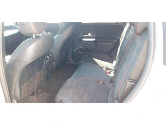 MERCEDES GLB AMG Line 200d 8G-DCT 150cv + 7 PLACES