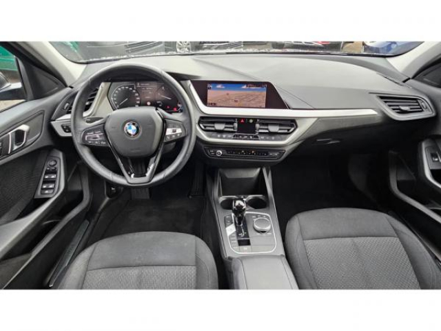 BMW SERIE 1 Advantage 116dA + Carplay + Radar AV et AR + Régulateur de vitesse + Ja16