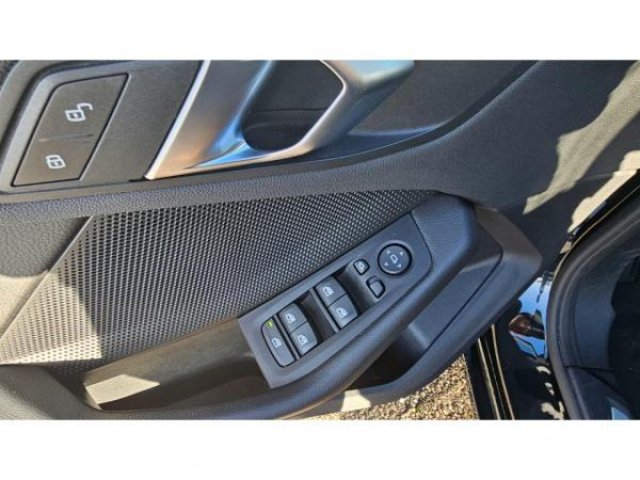 BMW SERIE 1 Advantage Pack Business 116d + Toit ouvrant + Navigation Pro + HIFI + Sièges av chauffants