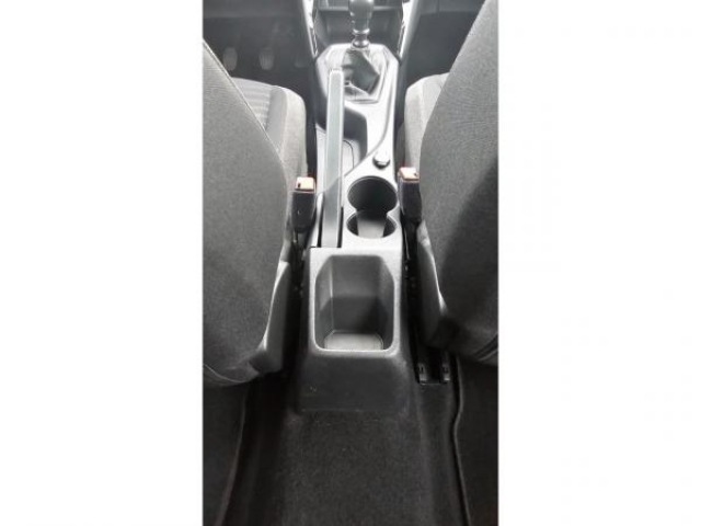 PEUGEOT 208 ACTIVE 1.5 BlueHDi 100cv + Navigation 3D + Aide au stationnement arrière