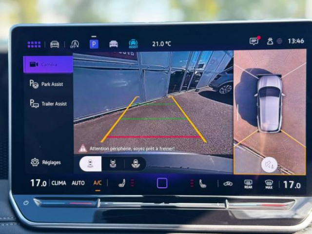 VOLKSWAGEN TIGUAN Life 2.0 TDI 150cv DSG7 + Pack Hiver + Attelage Elec + Camera 360 + Alarme + Ja18