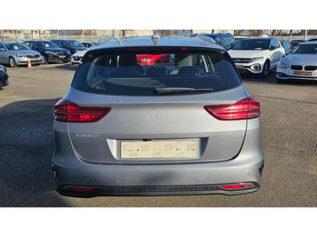 KIA CEED SPORTSWAGON 1.6 CRDi MHEV 136cv PULSE
