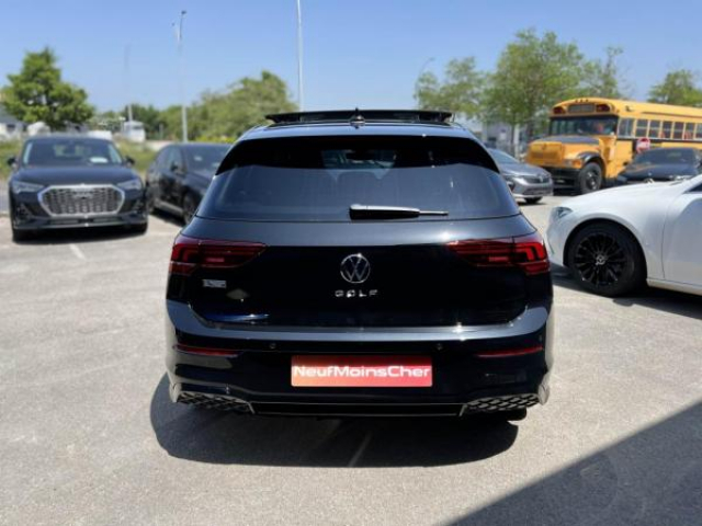 VOLKSWAGEN GOLF R-Line 2.0 TDI 150cv DSG7 + Toit panoramique + JA18 YORK + Pack Hiver + NEUF 0KM