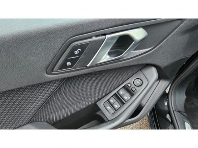 BMW SERIE 1 Advantage 116dA + Carplay + Radar AV et AR + Régulateur de vitesse + Ja16