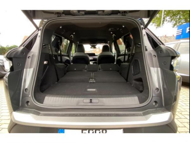 PEUGEOT 5008 GT HYBRID 145cv BVA E-DCS6 7 Places + NEUF 0KM