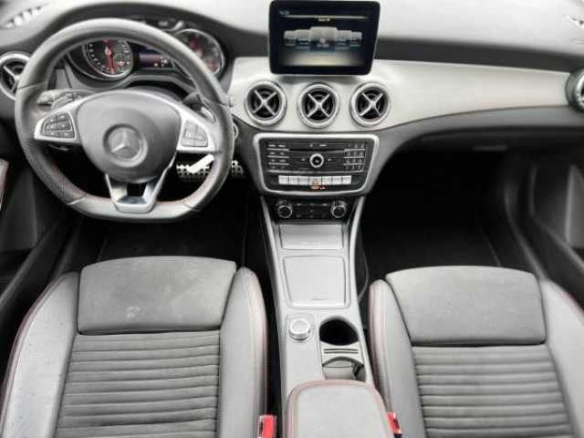 MERCEDES CLA SHOOTING BRAKE CLA 200D 136cv BV7G-DCT + Integration Smartphone + SimiliCuir