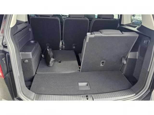 VOLKSWAGEN TOURAN VW Edition 1.5 TSI 150cv DSG7 7places + TRAVEL ASSIST + NEUF 0KM