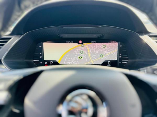 SKODA SUPERB Style 2.0 TDI 150cv DSG7+Toit pano+Sound CANTON+Sièges av/ar chauff+Attelage Elec