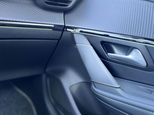 PEUGEOT 208 GT 130cv EAT8 + NEUF 0KM