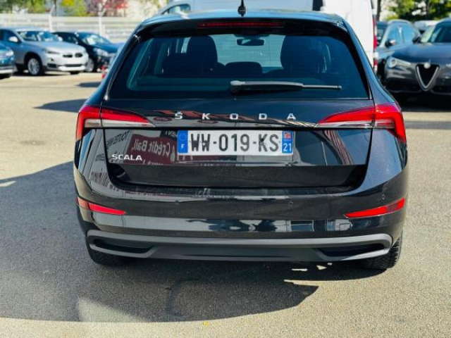 SKODA SCALA Ambition 1.6 TDI 116cv DSG7 + Digital Cockpit + Attelage Elec + Sièges AV Chauffant