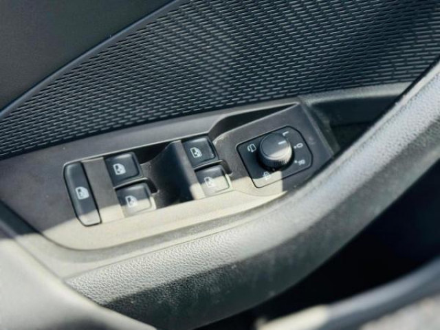 SKODA Octavia combi Ambition 2.0 TDI 116cv DSG7 + Camera de Recul + Sieges AV Chauffant + Roue de Secours