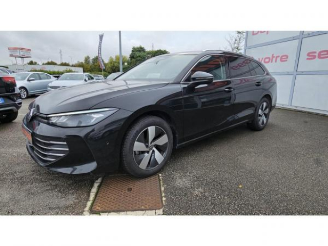 VOLKSWAGEN Passat SW Life Plus 1.5 eTSI 150cv DSG7 + Attelage Trailer Assist +  Pack Wellness 2 + Pack Business