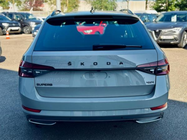 SKODA SUPERB COMBI Sportline 4x4 2.0 TDI 190cv DSG7 + Clim Tri-zone + Sièges av et ar chauffants + Volant Chauff