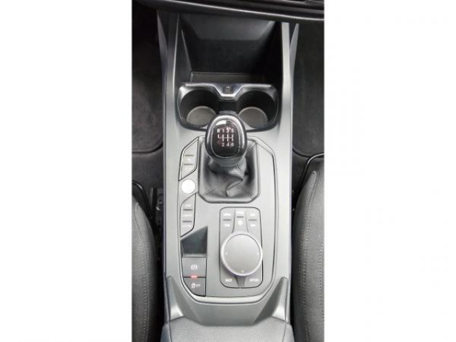 BMW SERIE 1 Advantage 116d + Carplay + Radar AV et AR + Régulateur de vitesse + JA 548