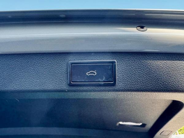 SKODA SUPERB COMBI Sportline 4x4 2.0 TDI 190cv DSG7 + Clim Tri-zone + Sièges av et ar chauffants + Volant Chauff