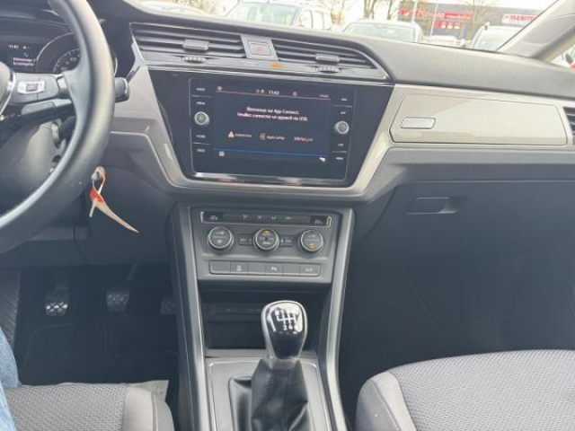VOLKSWAGEN TOURAN Trendline 2.0 TDI 122cv 7places + Système Navigation Discover Media