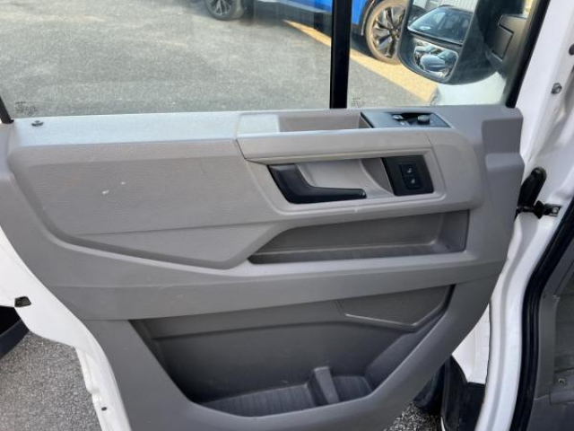 VOLKSWAGEN CRAFTER 50 Benne basculante Cabine simple 2.0L TDi 177cv + Attelage TVA RECUP