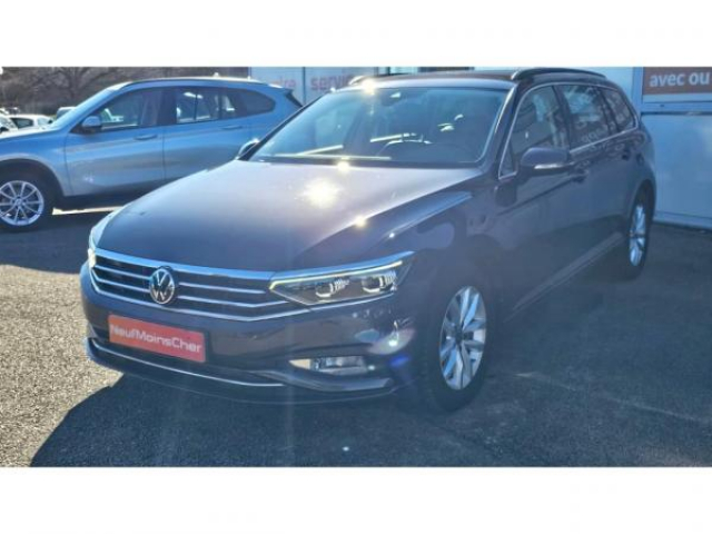 VOLKSWAGEN Passat SW Style 2.0 TDI 122cv DSG7 + Cuir VIENNA + LED MATRIX + Pack Travel Assist + Keyless Access