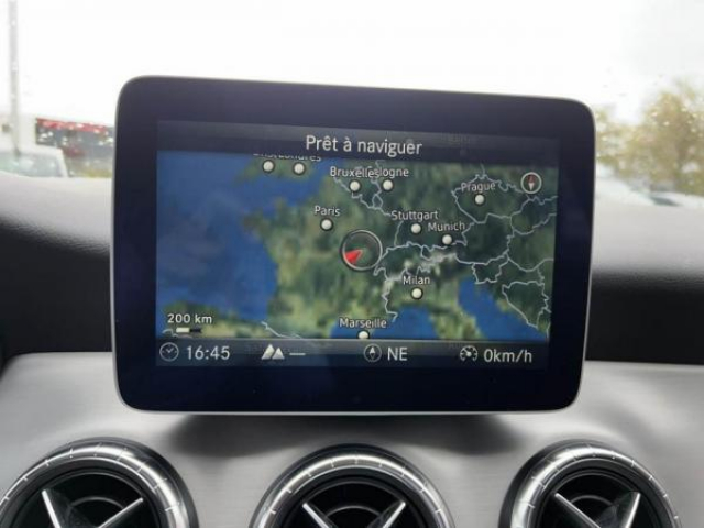 MERCEDES CLA SHOOTING BRAKE CLA 200D 136cv BV7G-DCT + Integration Smartphone + SimiliCuir