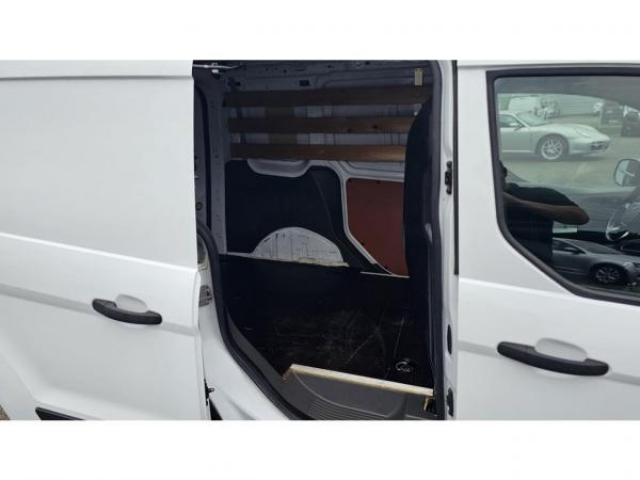 FORD TRANSIT COURIER Trend L1 1.5 TDCi 100cv + Camera de recul + GPS + Attelage + Galerie de toit + TVA RECUPERABLE