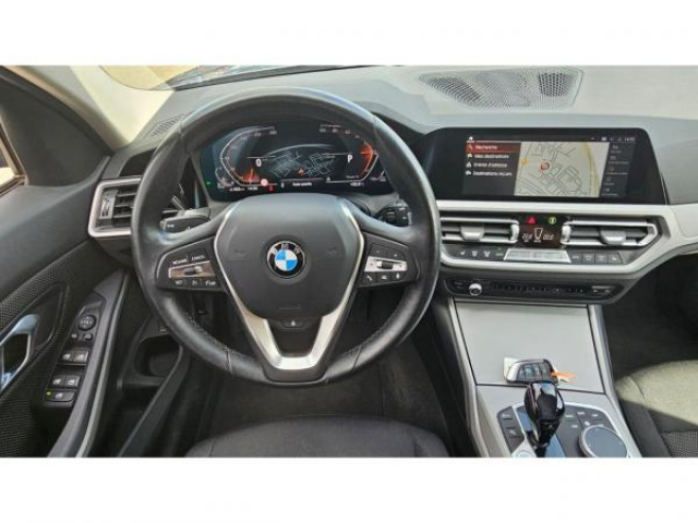 BMW serie 3 touring Lounge 2L 318DA inclus Live Cockpit Pro + Sieges av chauffants