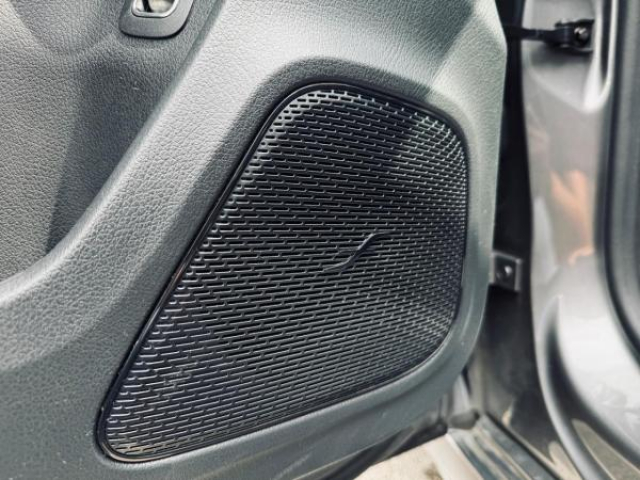 MERCEDES CLASSE A BERLINE AMG Line 200d 8G-DCT + Toit pano + LED Multibeam + Pack Sport Black + Carplay + Sieges AV Elec