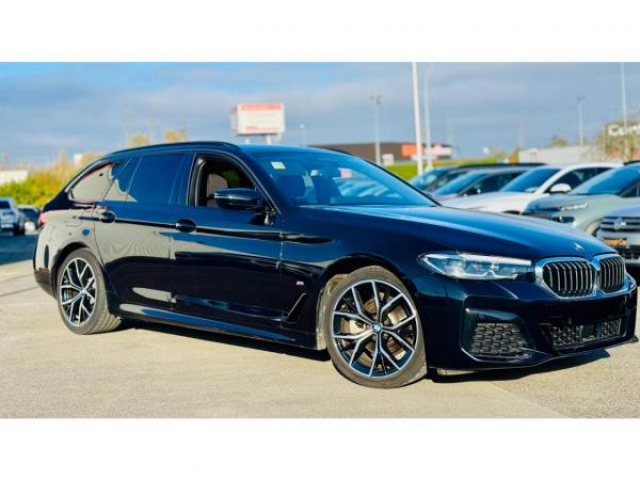 BMW SERIE 5 TOURING M-Sport 520d 190cv + Toit ouvrant panoramique + Driving Assistant + ACC avec Stop&Go
