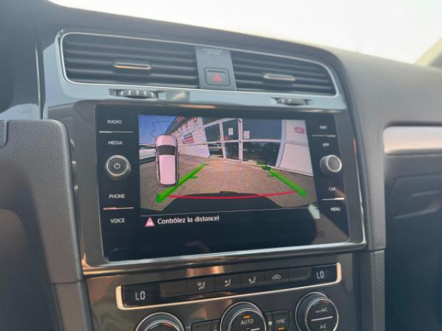 VOLKSWAGEN Golf SW TRENDLINE 1.6 TDI 115cv + Clim Automatique + Camera de Recul + Park Pilot