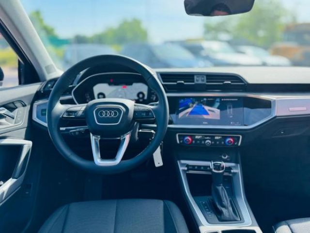 AUDI Q3 SPORTBACK Design 35 TDI 150cv S-tronic + Toit ouvrant + Camera de Recul + JA 19