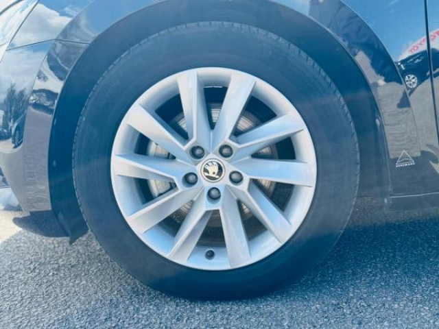 SKODA SUPERB Style 2.0 TDI 150cv DSG7+Toit pano+Sound CANTON+Sièges av/ar chauff+Attelage Elec
