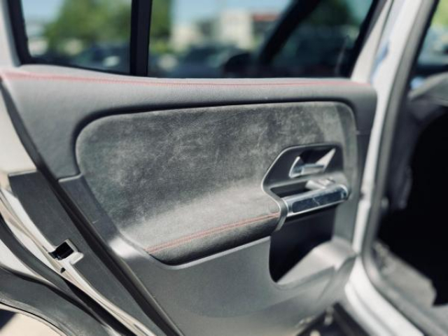 MERCEDES GLB AMG Line 200d 8G-DCT 150cv + 7 PLACES