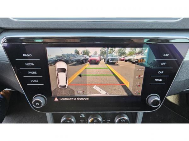 SKODA SUPERB COMBI BUSINESS 1.6 TDI 120cv DSG7 + Sellerie Cuir + Sièges avant chauffants + Roue de secours