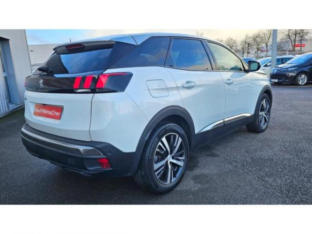 PEUGEOT 3008 Allure 1.5 BlueHDi 130cv EAT8 + Sièges avant chauffants + Roue de Secours