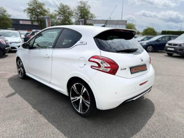 PEUGEOT 208 1.6 THP - 200  GTi