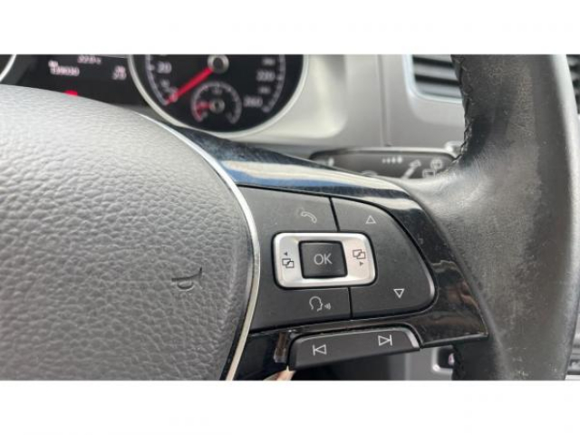VOLKSWAGEN Golf SW Trendline 1.6 TDI 105cv + RADAR AV ET AR