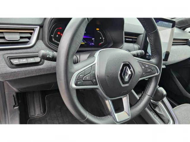 RENAULT CLIO Lutecia 1.0Tce 90cv X-Tronic + GPS avec écran 9,3 + Camera de Recul + JA17 + RS