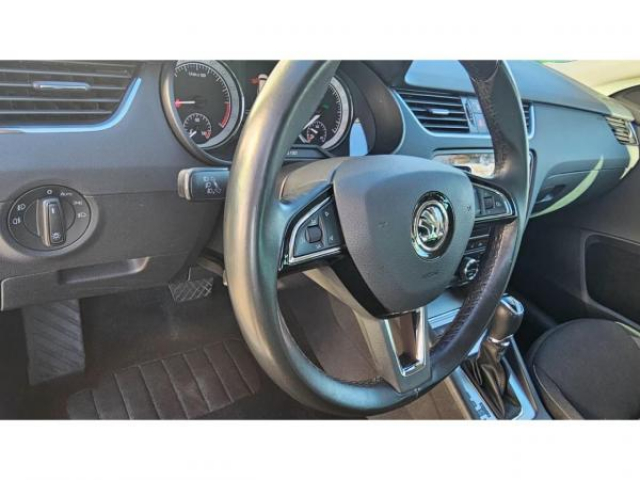 SKODA Octavia combi Ambition 1.6 TDI 116cv DSG7 + Attelage + Sièges AV Chauffants + DAB