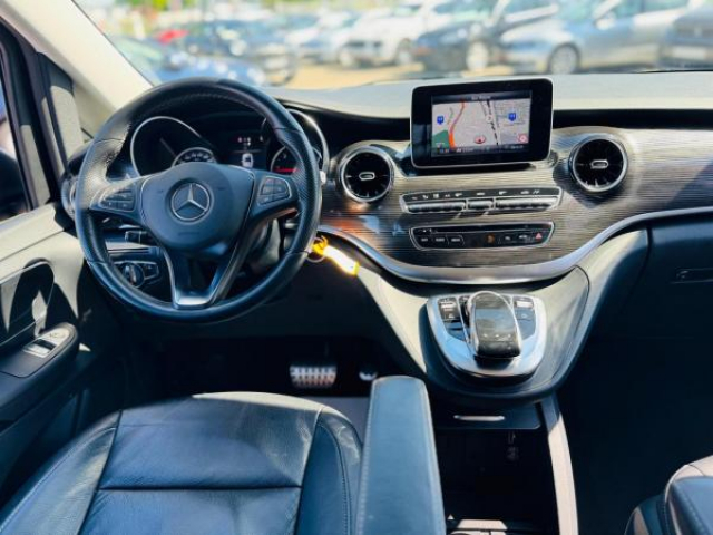 MERCEDES CLASSE V Design Long 220d BVA 9G-Tronic + Attelage amovible + Pack parking + JA19 + TVA RECUPERABLE
