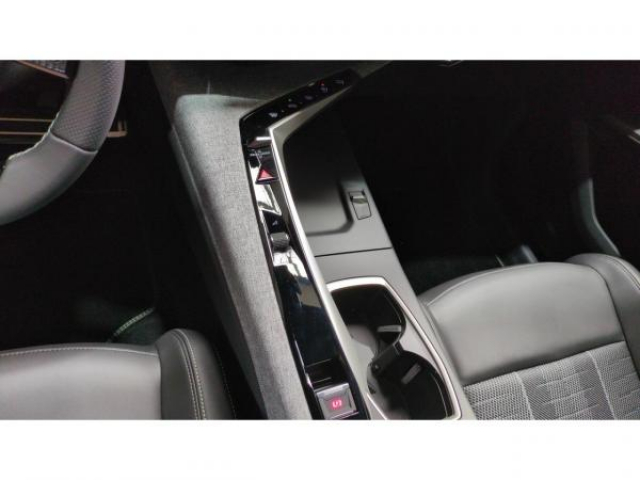 PEUGEOT 3008 GT Hybrid 136cv e-DCS6 + NEUF 0KM