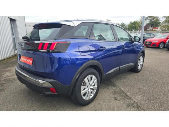 PEUGEOT 3008 Active 1.5 BlueHDi 130cv + Pack City 1 + Barre de toit + Navigation 3D