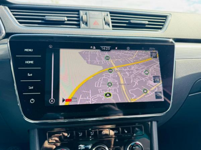 SKODA SUPERB Style 2.0 TDI 150cv DSG7+Toit pano+Sound CANTON+Sièges av/ar chauff+Attelage Elec